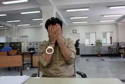 سارق وسواسی پابرهنه دستگیر شد