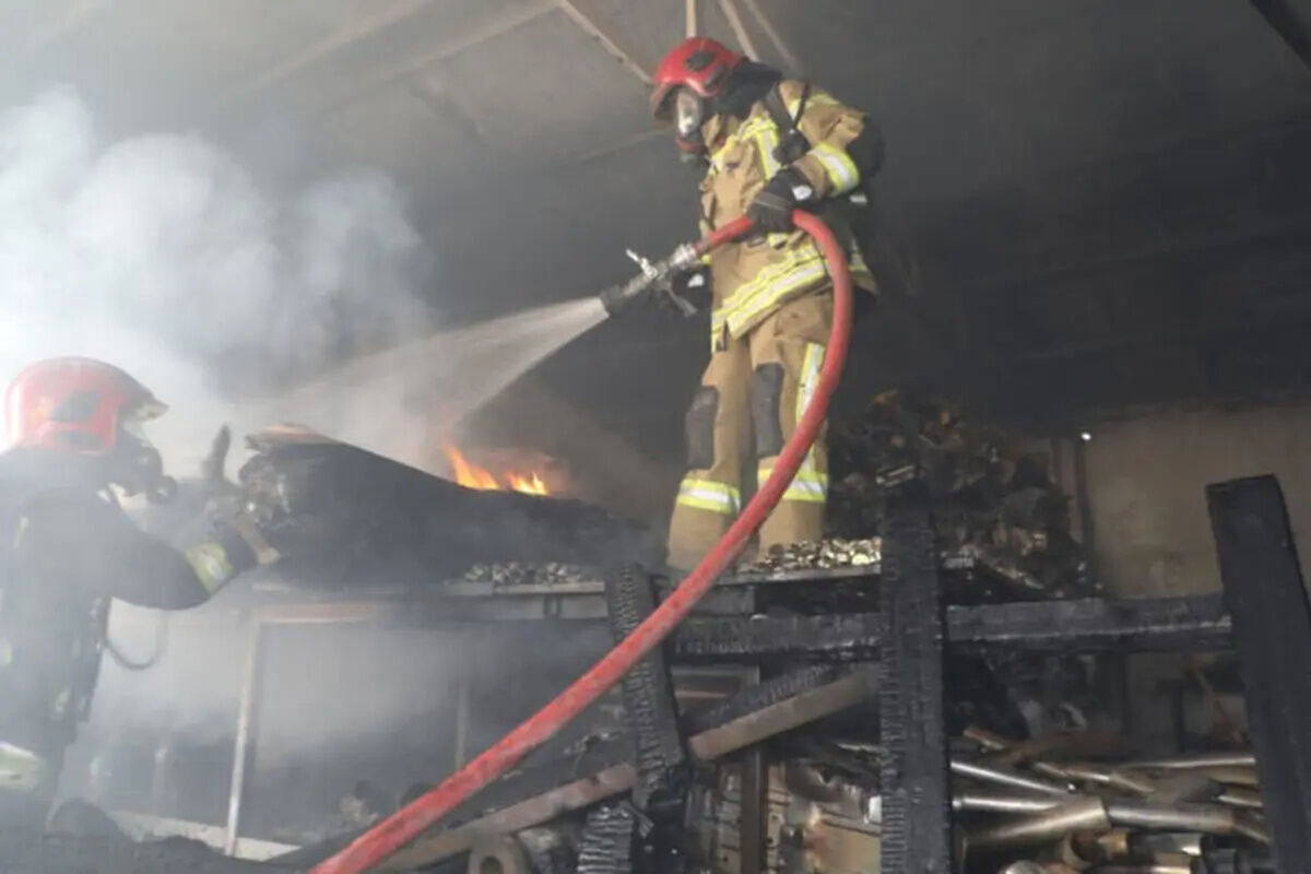 حریق کارگاه تولیدی ادوات کشاورزی در جاده کلات