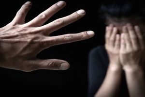 تجاوز گروهی به دختر ۱۵ ساله بعد از فرار از خانه؛ پدر رضایت داد، بهزیستی شکایت کرد