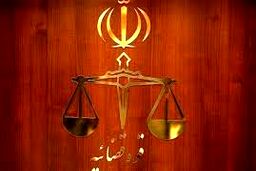 فرار دلهره‌آور زن وحشت‌زده از خودروی مشکوک