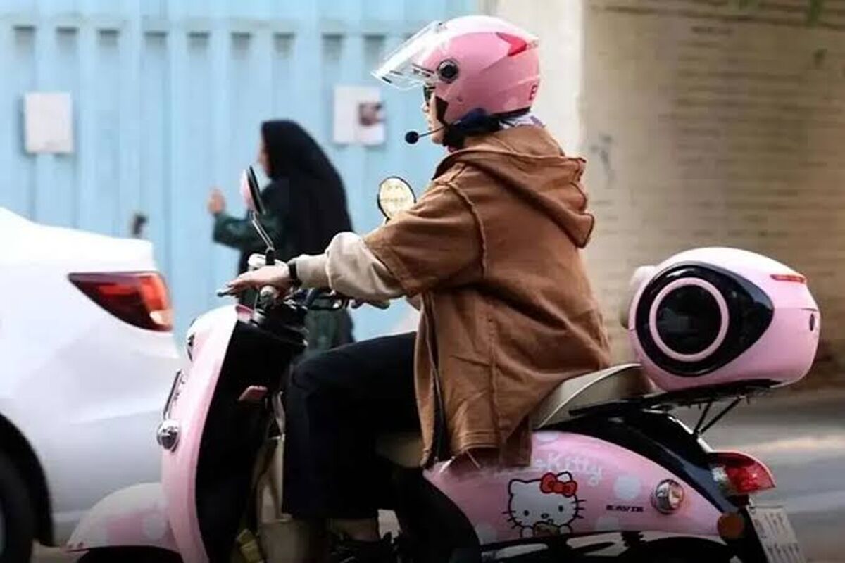 تصادف هولناک دو دختر موتورسوار با تریلی در ابهر/ ویدئو