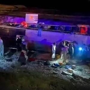 واژگونی اتوبوس در زابل 49 زخمی برجای گذاشت 