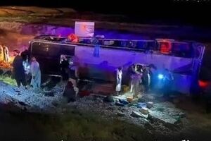 واژگونی اتوبوس در زابل 49 زخمی برجای گذاشت 