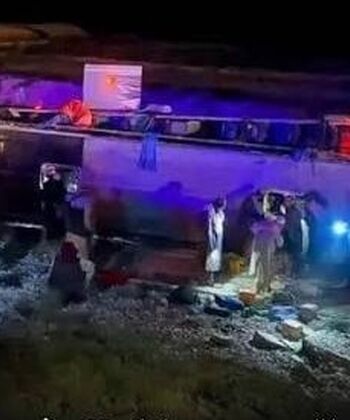 واژگونی اتوبوس در زابل 49 زخمی برجای گذاشت 