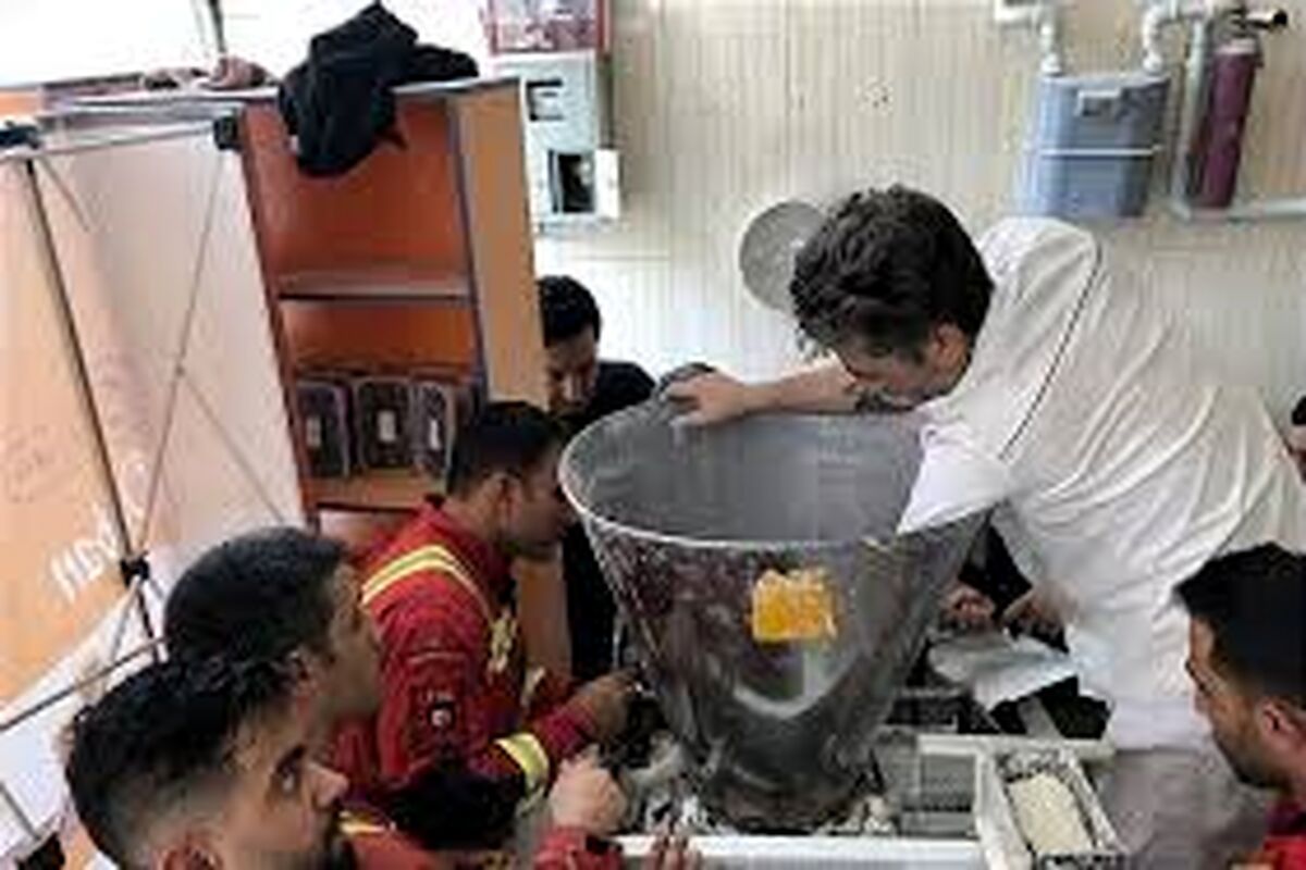  دستگاه خمیرگیر، دست کارگر نانوایی را بلعید