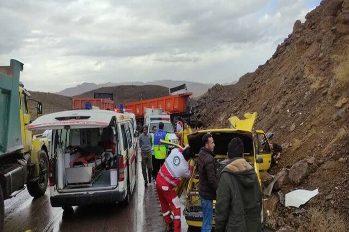 تصادف تریلی با پژو در جاده قائن ـ بیرجند 7 کشته بر جای گذاشت