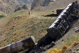 خروج قطار از ریل، راه‌آهن سراسری جنوب را مسدود کرد