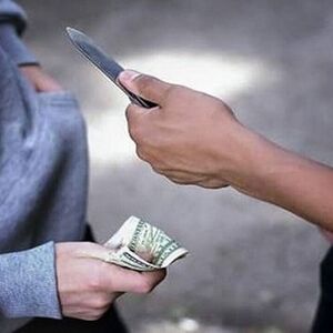 خفتگیری بیرحمانه از دختر دانشجو در بجنورد/ ویدئو