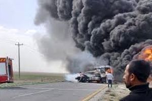 لحظه آتش سوزی امروز تریلی در جاده فریمان/ ویدئو