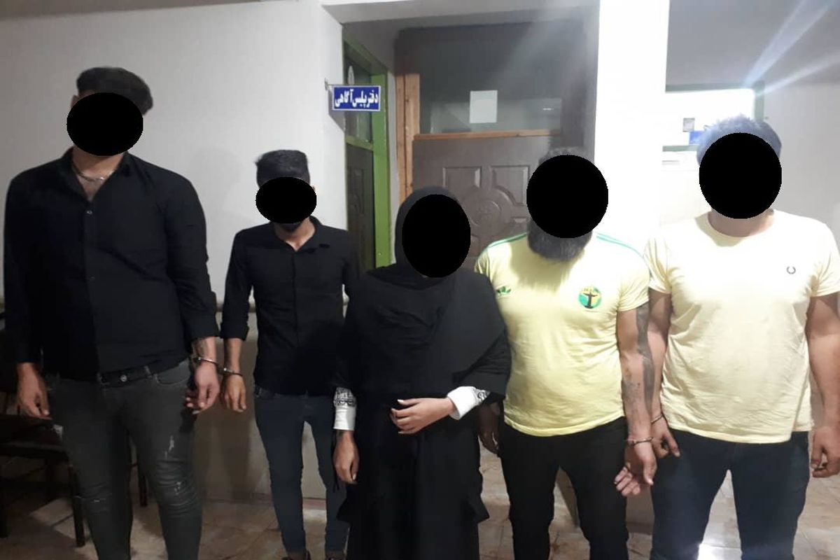 دستگیری 7 زن و مردجیب‌بر قبل از سرقت در استادیوم آزادی