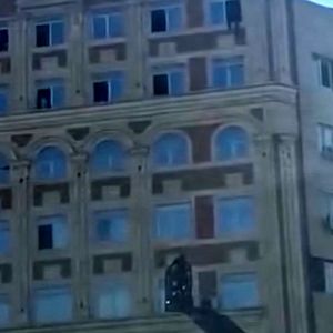 ماجرای خودکشی اینستاگرامی مردی در خیابان پیرزوی/ او با اسلحه به بلاگرها حمله کرده بود 