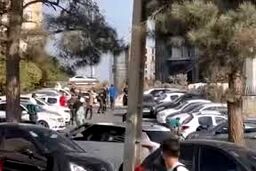 ماجرای نزاع عجیب مقابل یک بیمارستان