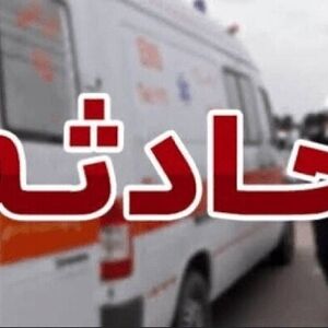 واژگونی تریلی حمل شیر در محور قم به گرمسار، به جان‌باختن دو نفر انجامید