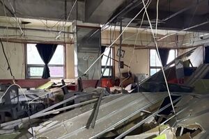 ریزش سقف یک سوپرمارکت در کره جنوبی با ۳۶ مصدوم/ ویدئو