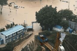 سیل در چین ۳۹ کشته بر جای گذاشت/ ویدئو