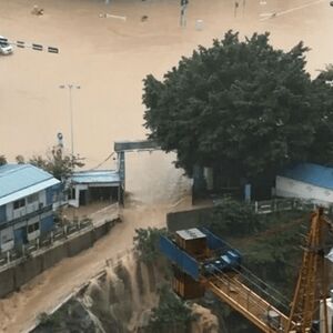 سیل در چین ۳۹ کشته بر جای گذاشت/ ویدئو