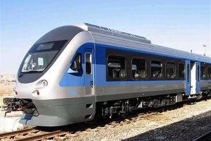 توقف 10 ساعته قطار جوپار تهران-بندرعباس در ایستگاه؛ مسافران در واگن‌ها حبس شده‌اند