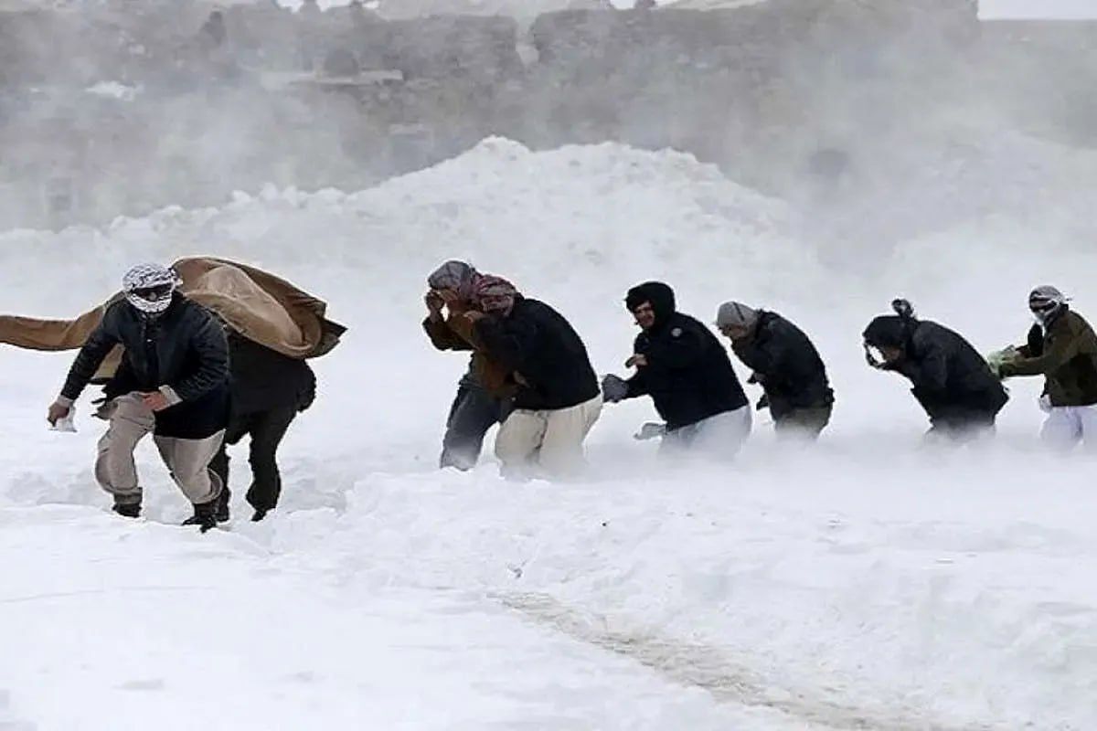 مرزبانان جان ۱۶۰۰ افغانستانی را نجات دادند