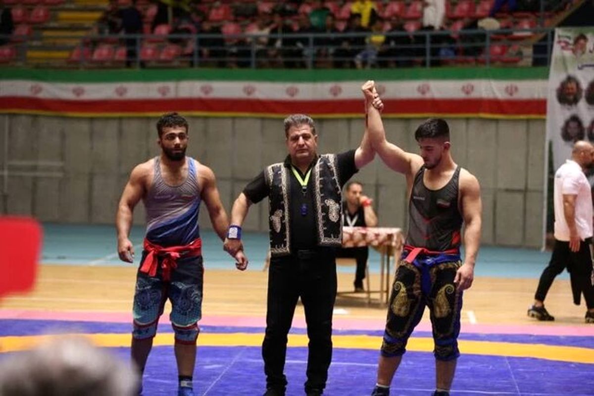 قمه‌کشی هولناک در سالن کشتی نهاوند/ ویدئو+16