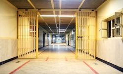 فرماندار: آتش‌سوزی در زندان گرمسار مهار شد/ حادثه ربطی به جنگ نداشت