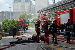 آتش سوزی طبقه پنجم شهرداری ایلام/ علت چه بود؟