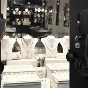 دزدی از جواهرفروشی در شهر سن‌حوزه/ ویدئو