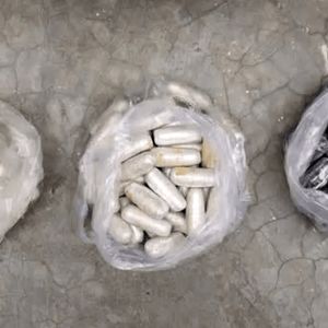 کشف 450 گرم هروئین  از معده مسافر اتوبوس