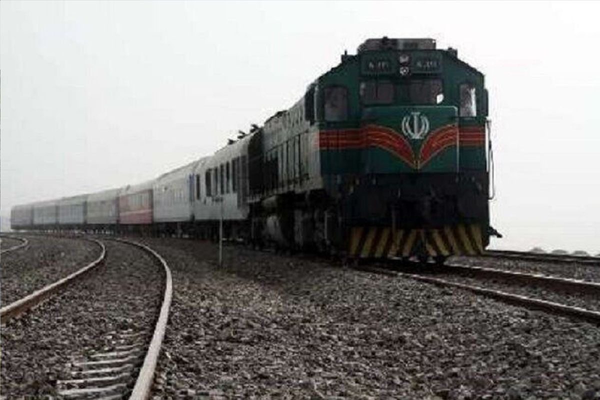 خروج قطار مسافری از ریل در ایستگاه مشهد