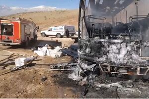 حریق اتوبوس مسافربری در محور سمیرم مهار شد/ ویدئو