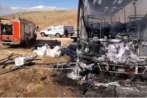 حریق اتوبوس مسافربری در محور سمیرم مهار شد/ ویدئو