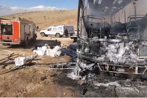 حریق اتوبوس مسافربری در محور سمیرم مهار شد/ ویدئو