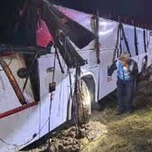 ۶ کشته در تصادف اتوبوس با سواری