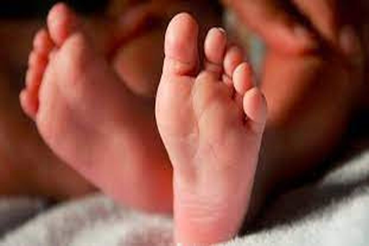 آزار دختر 17 ماه توسط پدر سنگدل