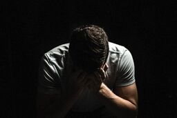 قلدر مدرسه قطع نخاع شد
