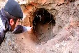 معمای کشف قبر قدیمی پشت دانشگاه