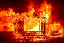 مرگ 2 جوان روستایی در آتش‌سوزی انبار