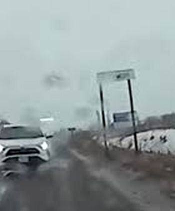 راننده خشمگین در پی تلاش برای پرت کردن خودروی دیگر از روی پل دستگیر شد/ ویدئو 