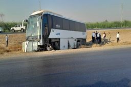 واژگونی اتوبوس در محور شوش - اهواز