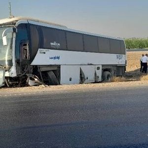واژگونی اتوبوس در محور شوش - اهواز